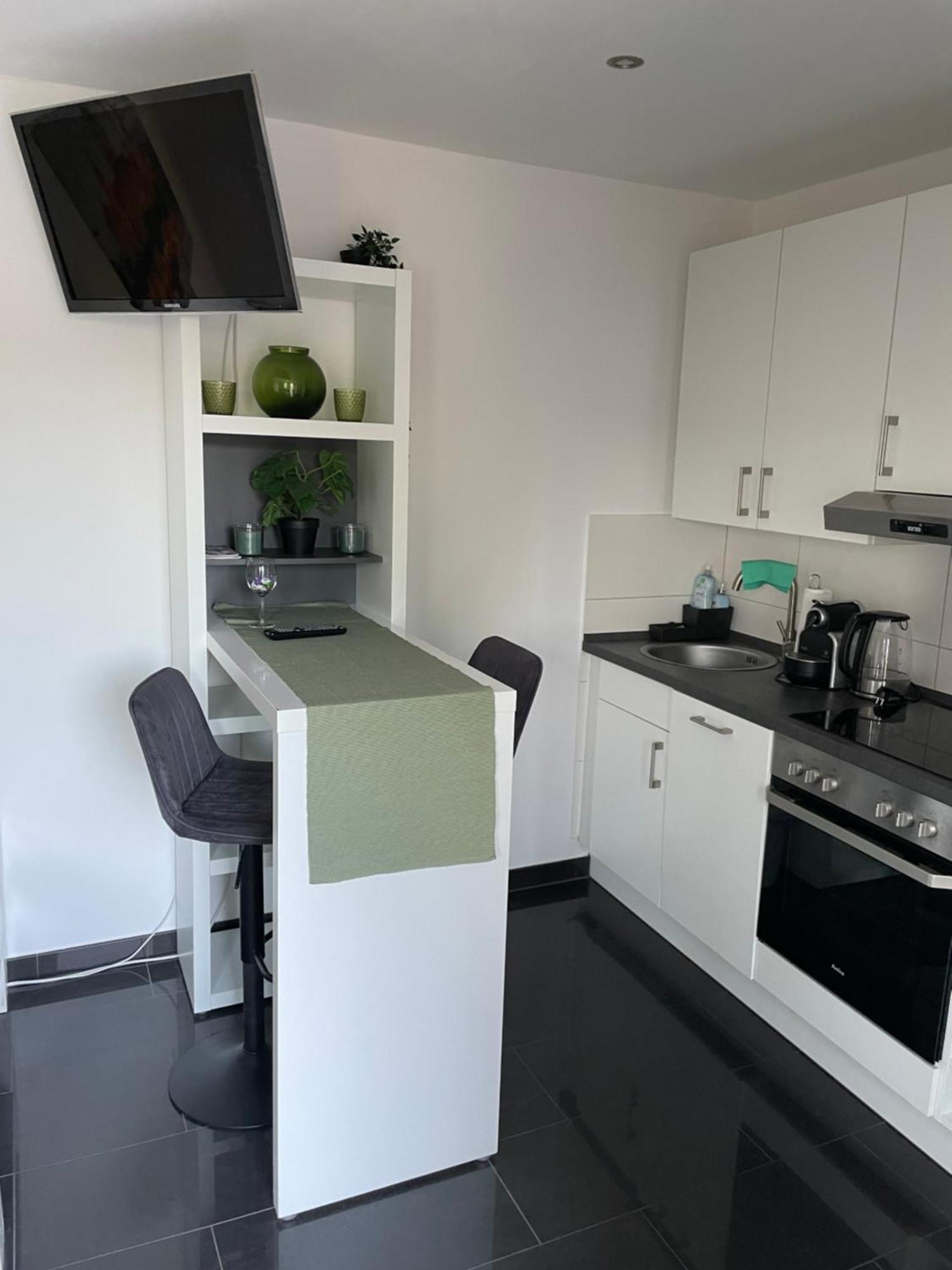 Ferienwohnung Mit Fussbodenheizung Nahe Messe, Gratis Parkplatz Und Abstellplatz E - Bike Hannover Ngoại thất bức ảnh